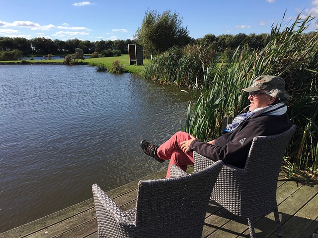 查尔顿爵士 查尔顿爵士