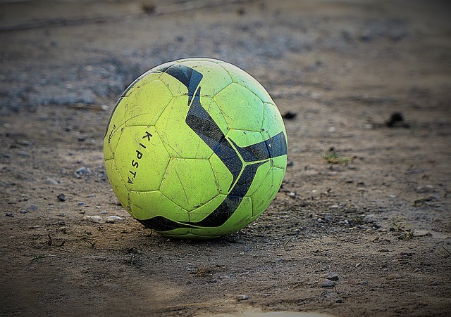 得捉襟见肘 得捉襟见肘